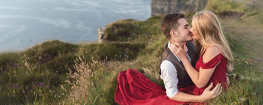 An Irish engagement photo shoot cliffs of moher in Ireland