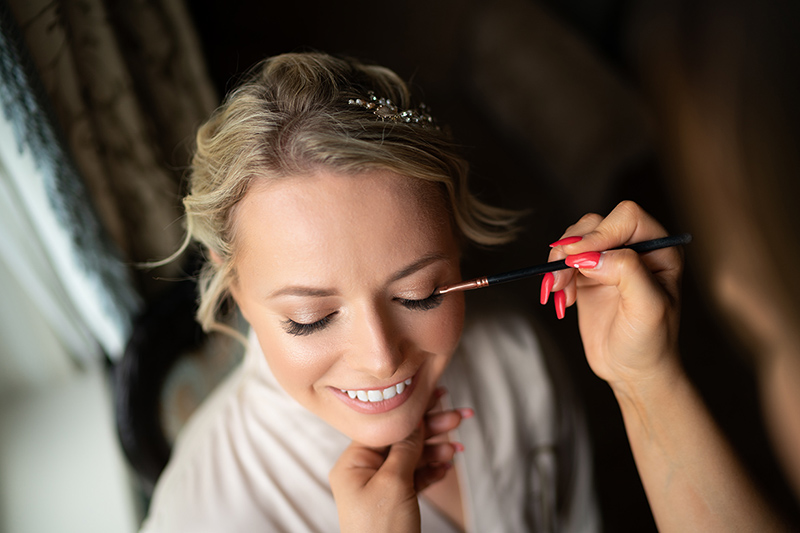 Hair and makeup tips for wedding day
